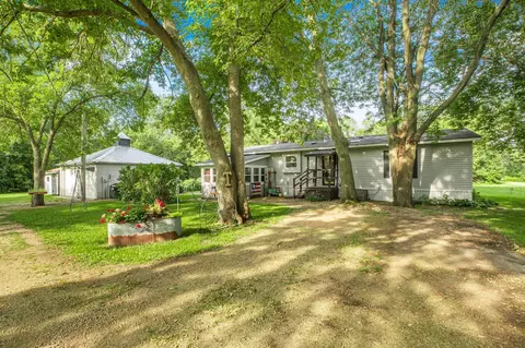 304 1st Ave N, Brownton, MN 55312