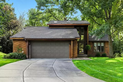 14010 140th Ct, Apple Valley, MN 55124