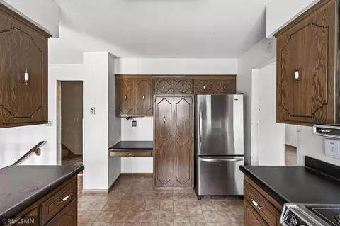 6518 W River Rd, Brooklyn Center, MN 55430 photo 15