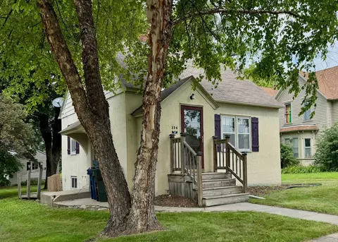 124 W Channing Ave, Fergus Falls, MN 56537