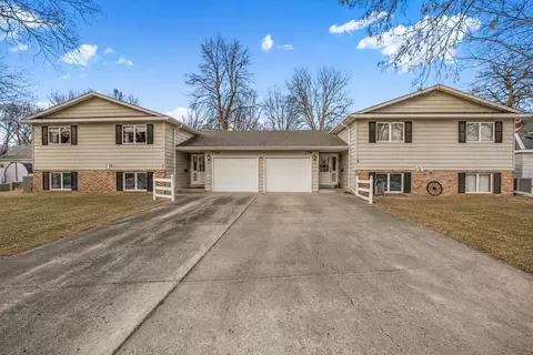 726 Hassan St SE, Hutchinson, MN 55350