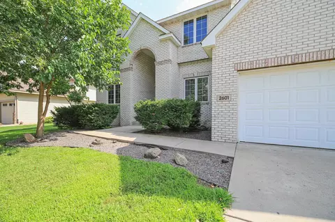 2601 87th Trl N, Brooklyn Park, MN 55443