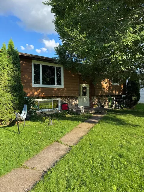 5402 Cumming Ave, Superior, WI 54880