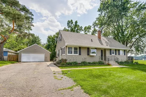 1646 Burke Ave E, Maplewood, MN 55109
