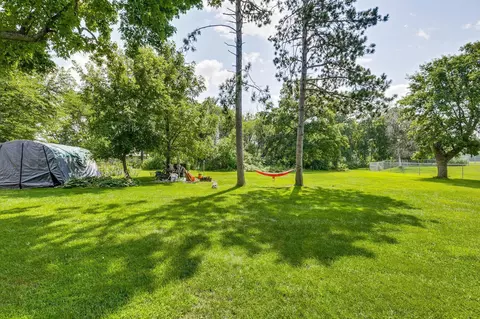 1646 Burke Ave E, Maplewood, MN 55109 photo 2