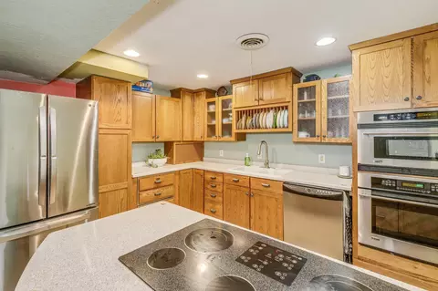 1646 Burke Ave E, Maplewood, MN 55109 photo 25
