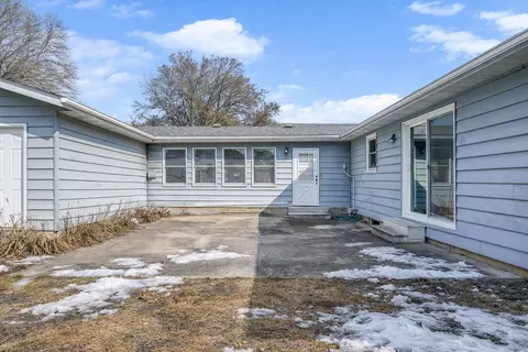 1050 Carlton Ave, Faribault, MN 55021 photo 3