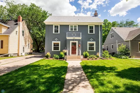 1241 4th St N, Fargo, ND 58102