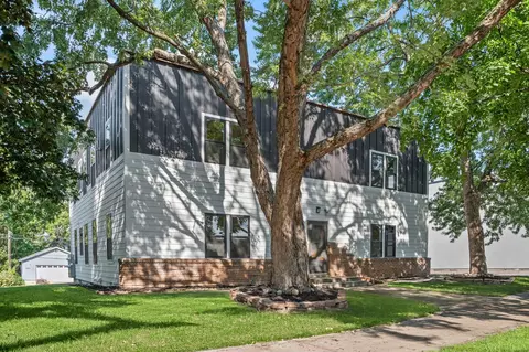 3379 Brownlow Ave, Saint Louis Park, MN 55426