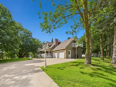 Exterior - 16714 Queens Rd, Avon, MN 56310 photo 3 of 16