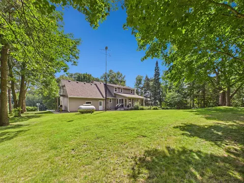Exterior - 16714 Queens Rd, Avon, MN 56310 photo 15 of 16