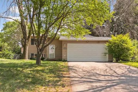 13533 Yosemite Ave S, Savage, MN 55378