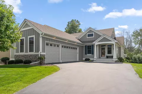 4764 Preserve Ct N, Hugo, MN 55038