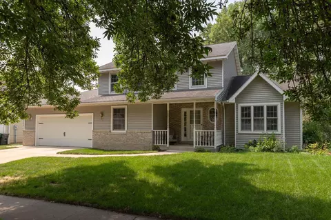 1821 13th Ave NE, Rochester, MN 55906