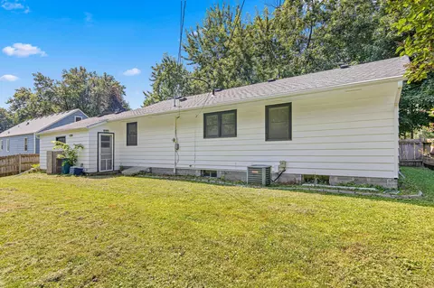 Exterior - 512 7th Ave S, Buffalo, MN 55313 photo 4 of 5