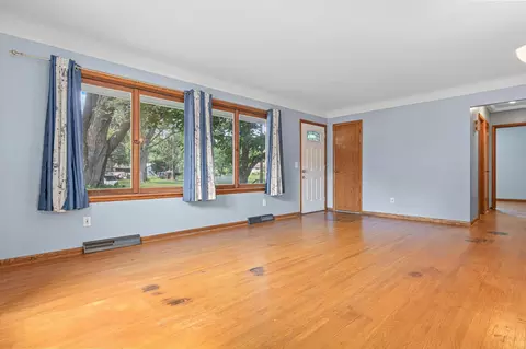 Living - 512 7th Ave S, Buffalo, MN 55313 photo 3 of 5