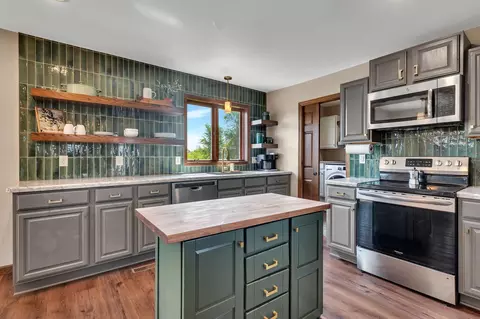 4020 21st Ave S, Saint Cloud, MN 56301