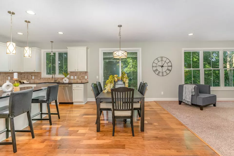 Dining - 10601 Watersedge Ln, Woodbury, MN 55129 photo 1 of 1