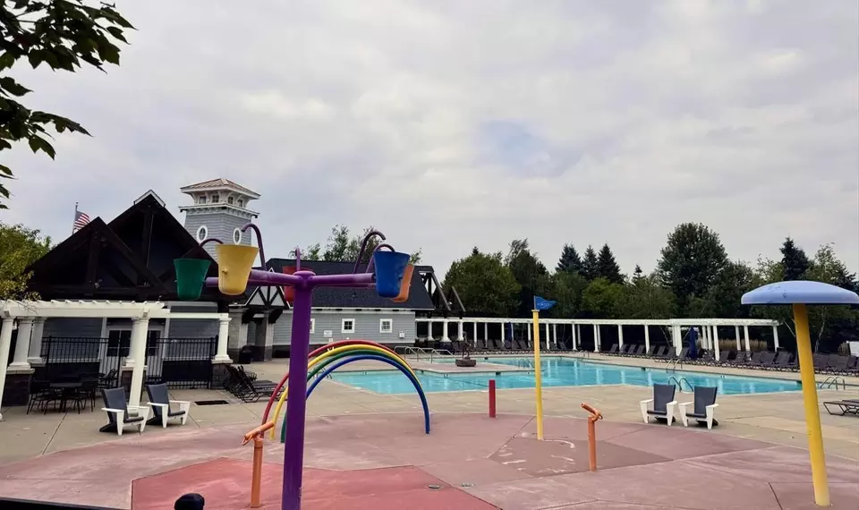 Exterior - 10601 Watersedge Ln, Woodbury, MN 55129 photo 6 of 7