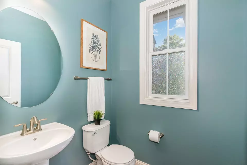 Entry Way - 10601 Watersedge Ln, Woodbury, MN 55129 photo 2 of 2