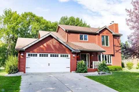 3901 S Rivershore Dr, Moorhead, MN 56560