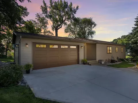 69669 233rd St, Dassel, MN 55325