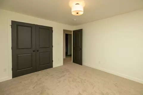 Bedroom - 285 7th Ave SE, Plainview, MN 55964 photo 6 of 8