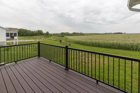 Exterior - 285 7th Ave SE, Plainview, MN 55964 photo 6 of 7