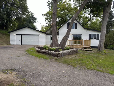 511 Main St, Dent, MN 56528