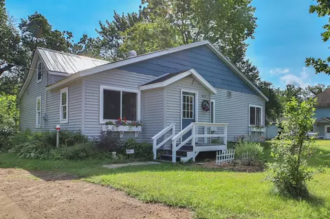 612 3rd St N, Pine River, MN 56474