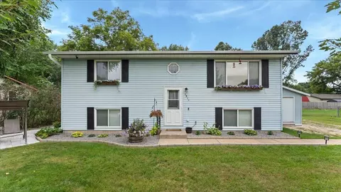 1311 15th Ave N, Princeton, MN 55371