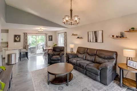 Living - 1214 14th Ave NE, Brainerd, MN 56401 photo 1 of 1