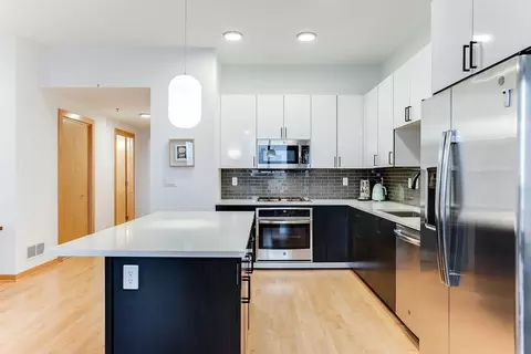 1240 S 2nd St #831, Minneapolis, MN 55415