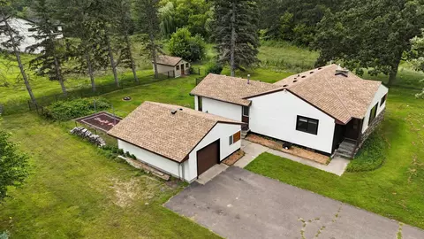 5963 E Viking Blvd, Wyoming, MN 55092