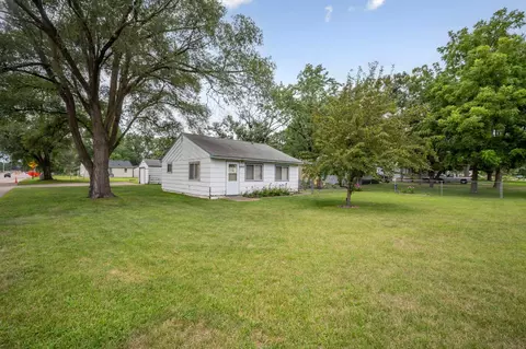 10902 7th St NE, Blaine, MN 55434