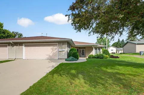 135 6th St SW, Chatfield, MN 55923
