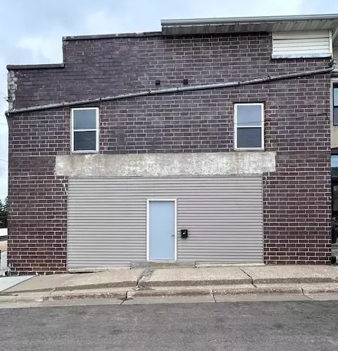 108 Grove St W, Caledonia, MN 55921