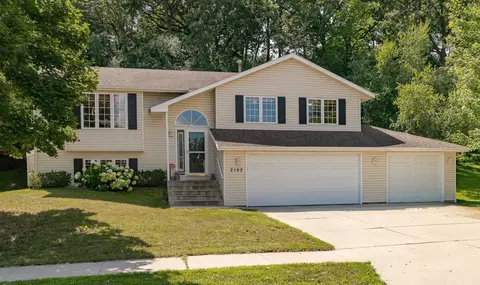 2162 Ponderosa Dr SW, Rochester, MN 55902