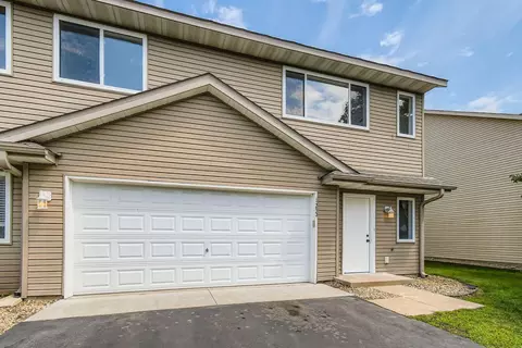 1233 Willow Trl, Farmington, MN 55024