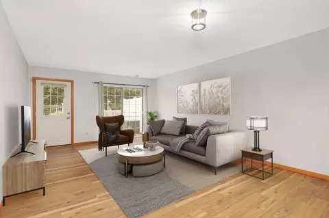 685 Mariner Way, Woodbury, MN 55129