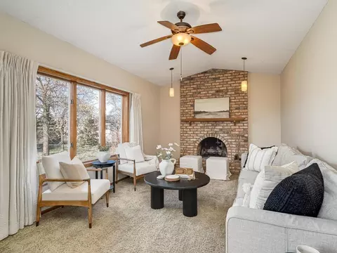4885 Deerwood Ln N, Plymouth, MN 55442