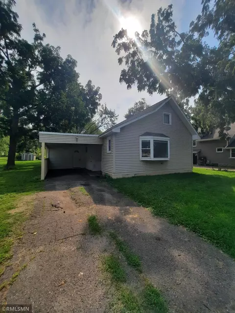 116 S Church St, Woodville, WI 54028