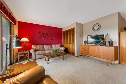 Living - 1801 Western Ave NW #3, Faribault, MN 55021 photo 3 of 6