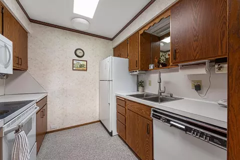 Kitchen - 1801 Western Ave NW #3, Faribault, MN 55021 photo 1 of 3
