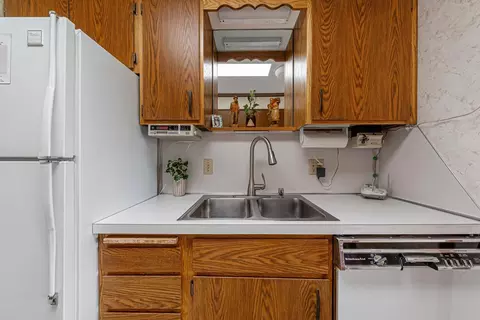Kitchen - 1801 Western Ave NW #3, Faribault, MN 55021 photo 3 of 3