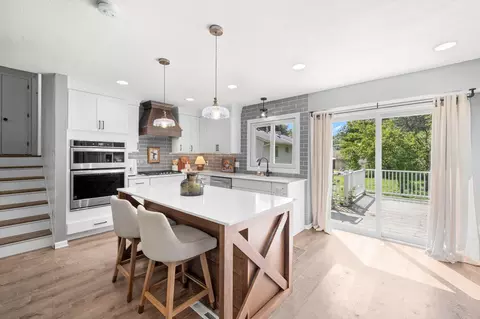 1655 Walnut Ln, Eagan, MN 55122