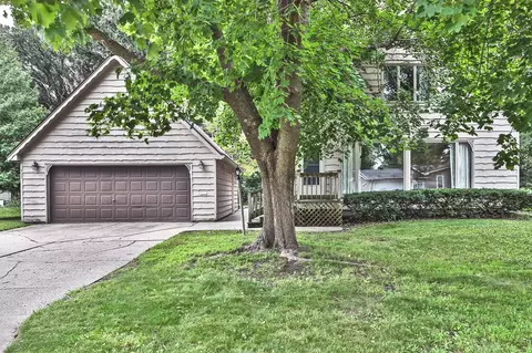 309 12th Ave NW, Waseca, MN 56093
