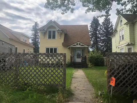 504 8 12 St S, Virginia, MN 55792