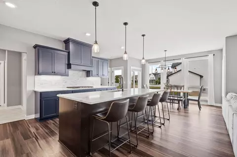 1401 142nd Ct E, Rosemount, MN 55068
