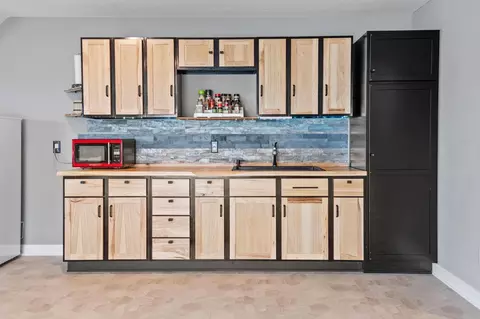 Kitchen - 1401 142nd Ct E, Rosemount, MN 55068 photo 6 of 6
